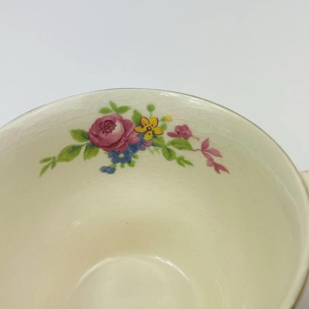 Century by Salem Aristocrat‎ 23 Karat Gold 2 Tea Cups Floral Crazing Browning